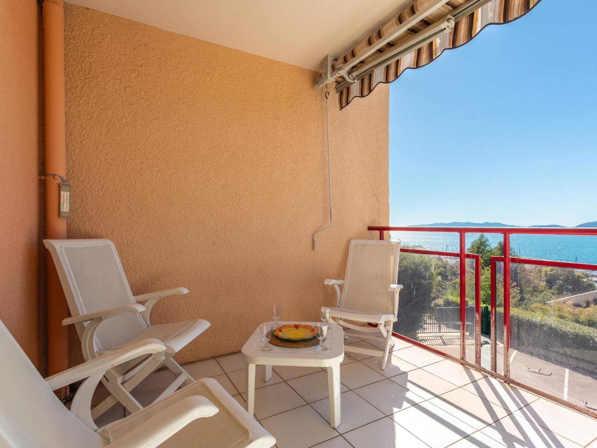 Apartment Les Mandariniers By Interhome Le Lavandou Exterior photo